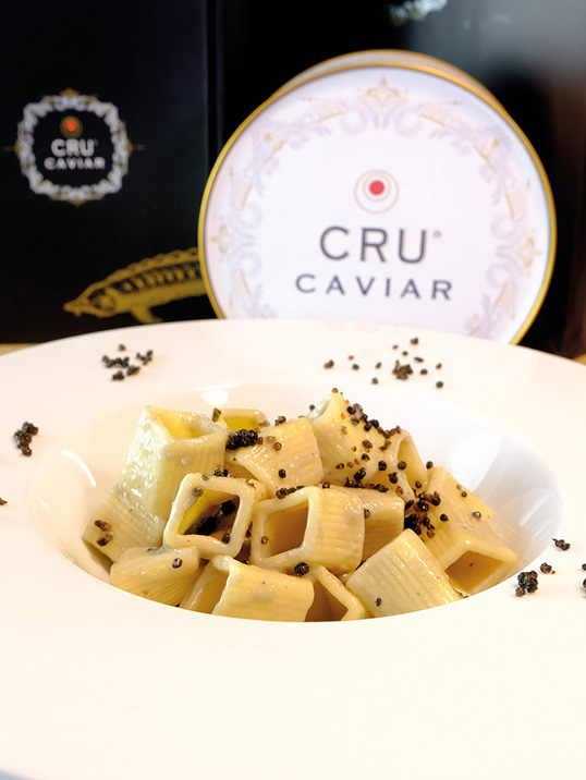 CRU ricetta pasta con burro al caviale e caviale croccante
