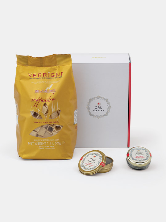 CRU confezione pasta con burro al caviale e caviale croccante